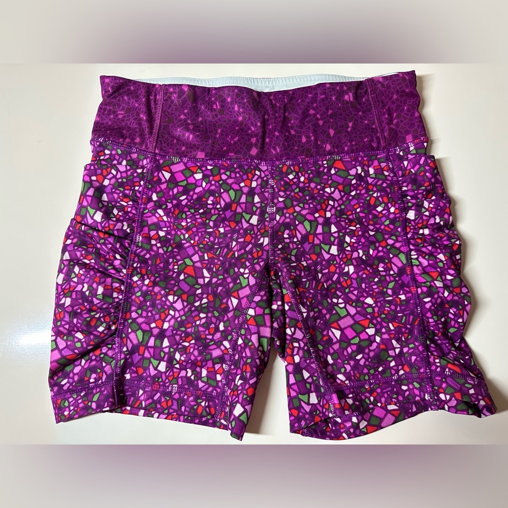 Lululemon Shorts size 6